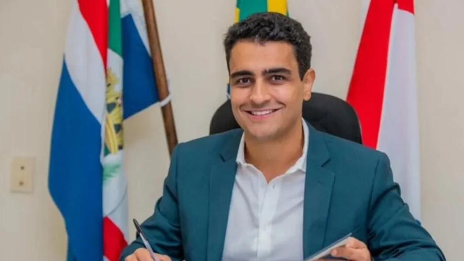 Ninguém constrói só