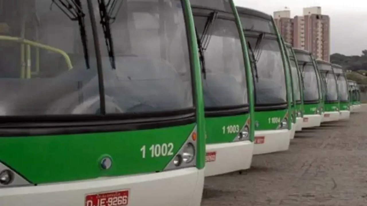 Governadores e prefeitos seguram preços do transporte público e ampliam subsídios
