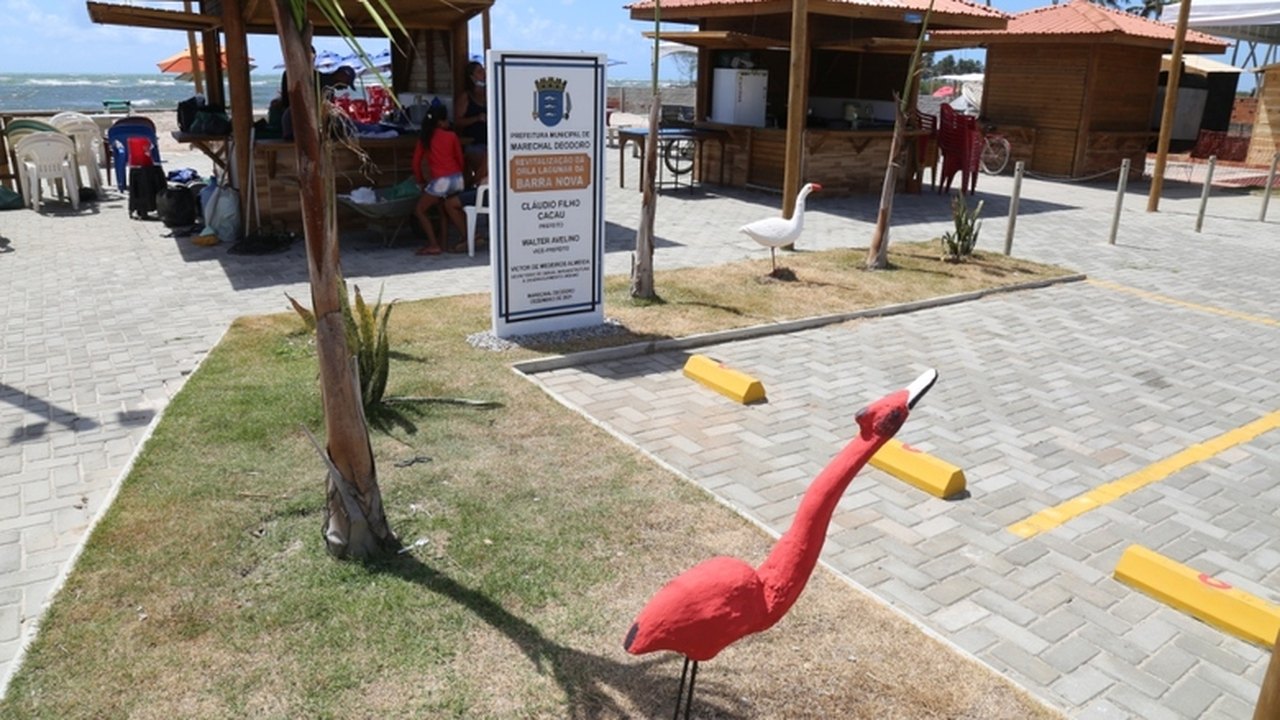 Comerciantes da Barra Nova comemoram Revitalização da nova Orla Lagunar, inaugurada neste domingo (12)