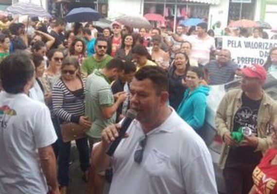 Secretário será processado por 2.200 servidores da Educação de Arapiraca