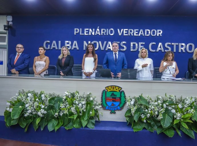 Samyr Malta entrega título de cidadã a três empresárias por contribuição ao desenvolvimento de Maceió