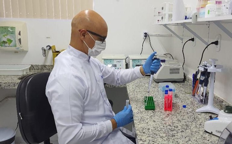 Polícia Científica identifica vítima carbonizada em caminhonete por meio de exame de DNA