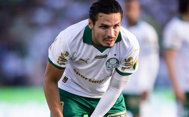 Raphael Veiga afirma que Palmeiras voltará mais forte após vice na Libertadores