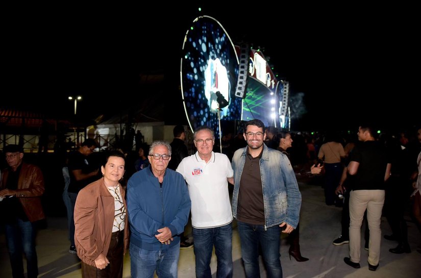 Senador Renan prestigia Festival de Inverno de Mar Vermelho e celebra força cultural do município
