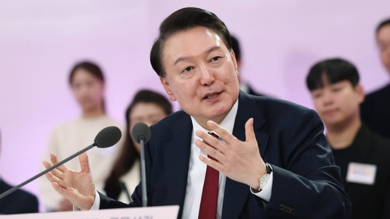 Ex-ministro da Coreia do Sul é preso por tentativa de impor lei marcial, diz agência estatal