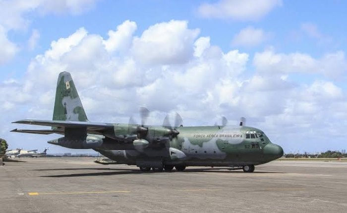 Avião C-130 fará o translado com as urnas