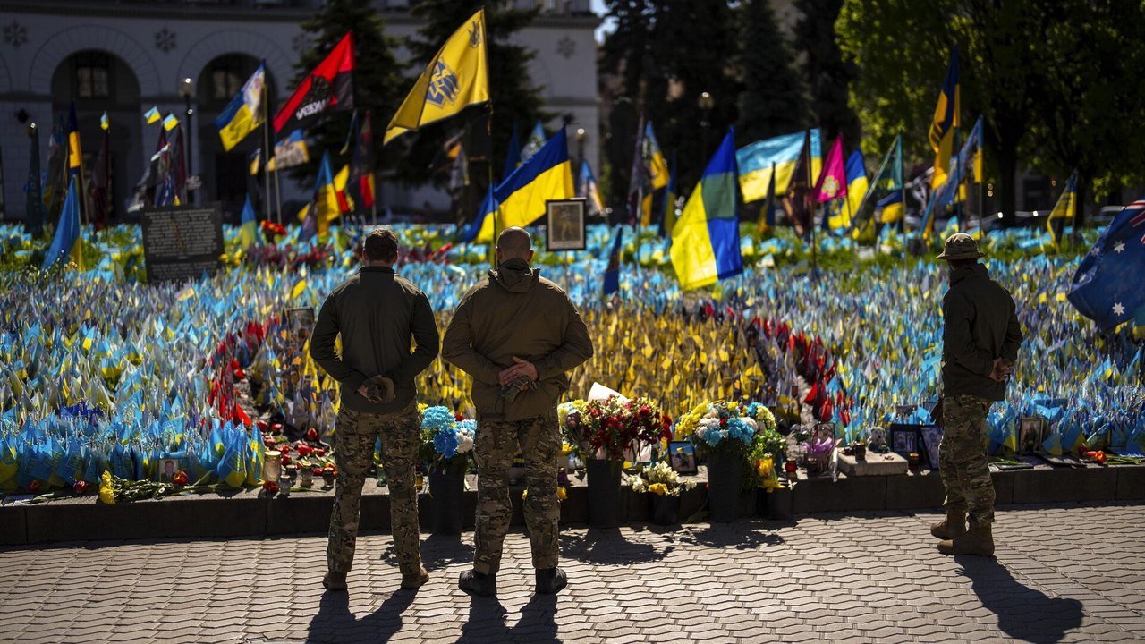 Analista: Trump deveria acabar com o conflito na Ucrânia enquanto Kiev ainda tem algumas opções