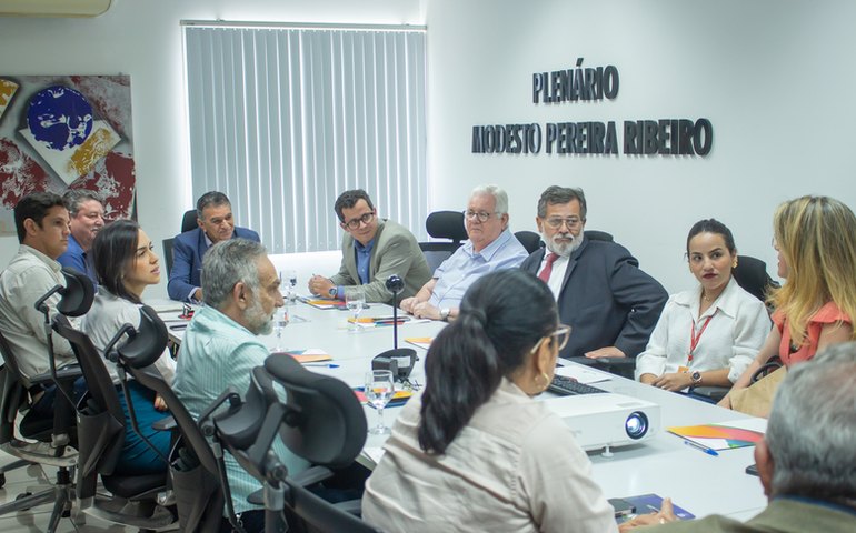 Com foco no retorno dos andamentos colegiados, novo colégio de vogais é apresentado à Juceal