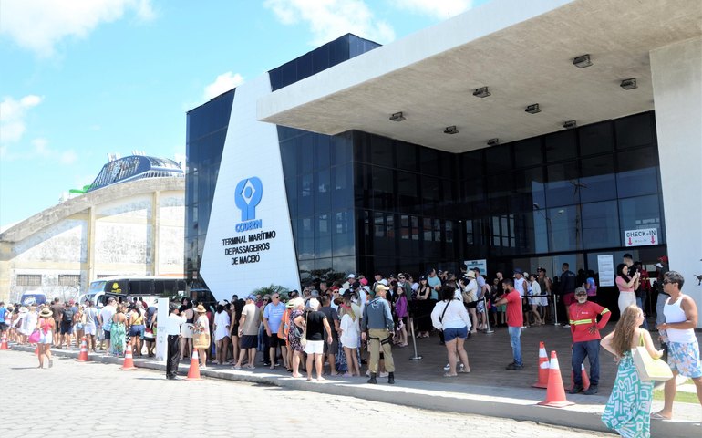 Programa Saúde no Porto atende mais um cruzeiro que chega a Alagoas