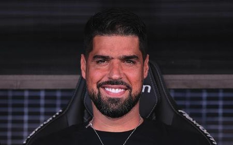 António Oliveira pode cair no Corinthians? Entenda o cenário antes de dérbi contra o Palmeiras