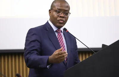 PF indicia ex-ministro Silvio Almeida por importunação sexual