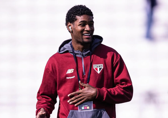 São Paulo renova contrato de promessa Lucas Ferreira até 2029: 'Jovem talento'