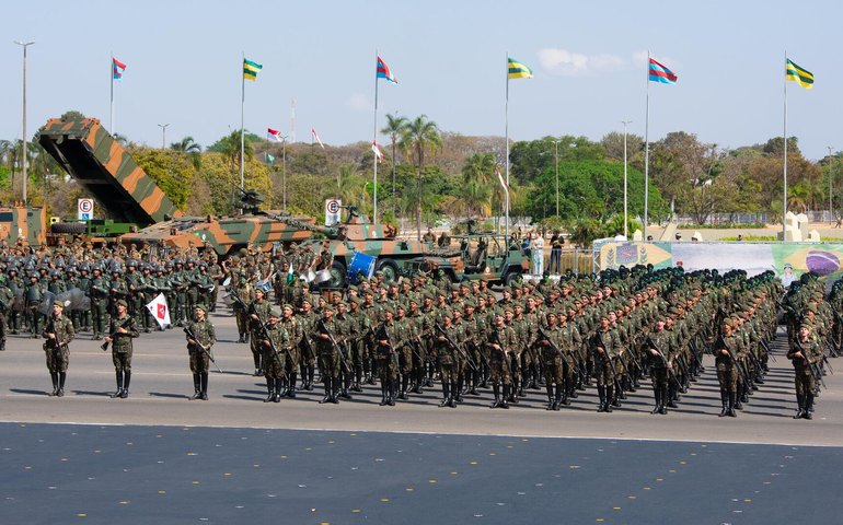 Questão da defesa brasileira não é sobre quanto gastar, mas como desembolsar, dizem analistas