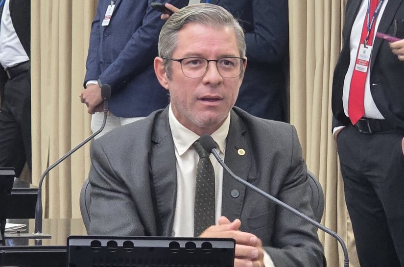 Cabo Bebeto denuncia escassez de água e falta de viatura policial em municípios de Alagoas