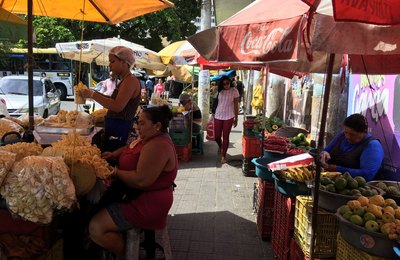 Prefeitura inicia ordenamento do Centro de Maceió 