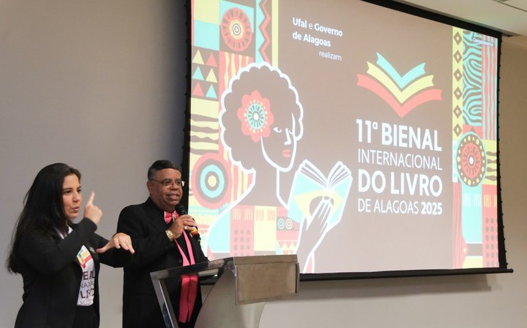 Lançamento da 11ª Bienal reúne homenageados, autoridades e promove celebração