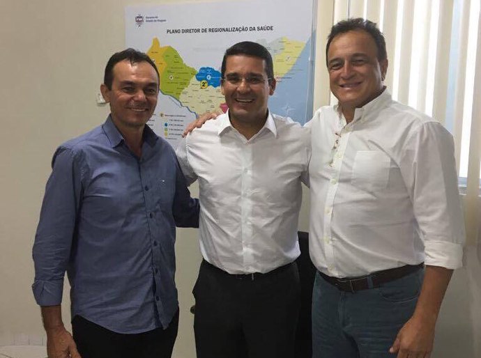 Prefeito Celino Rocha busca investimentos para hospital de Anadia