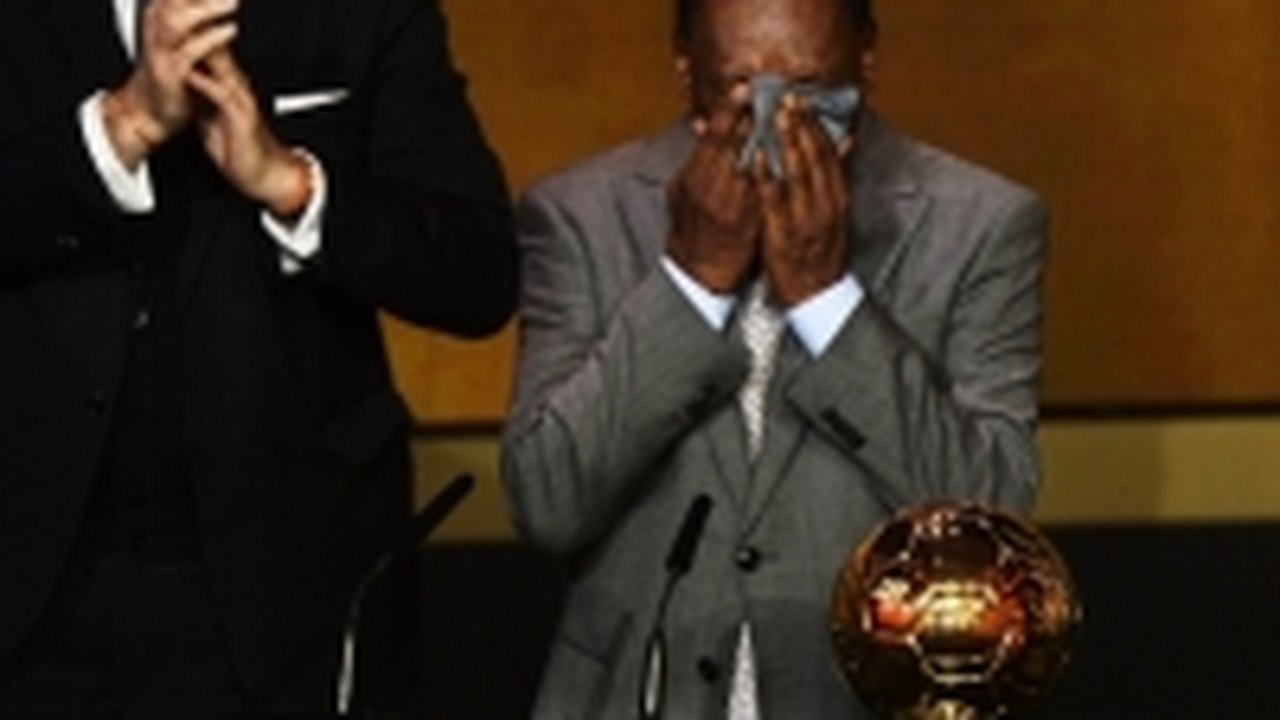 Fifa presta homenagem a Pelé com prêmio inédito
