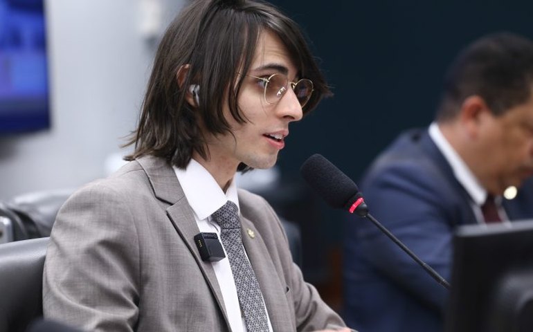 Comissão aprova teste padronizado para detectar sinais de risco ao autismo no SUS