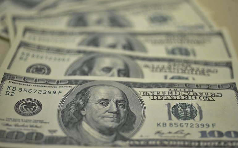 Contas externas têm saldo negativo de US$ 5,88 bilhões em outubro