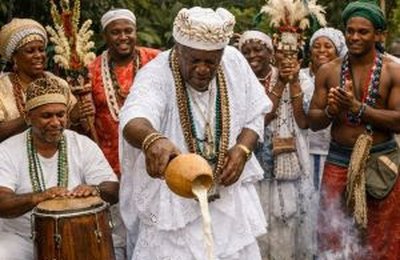 Do terreiro ao patrimônio: saberes ancestrais viram ferramenta de resistência e identidade no Brasil