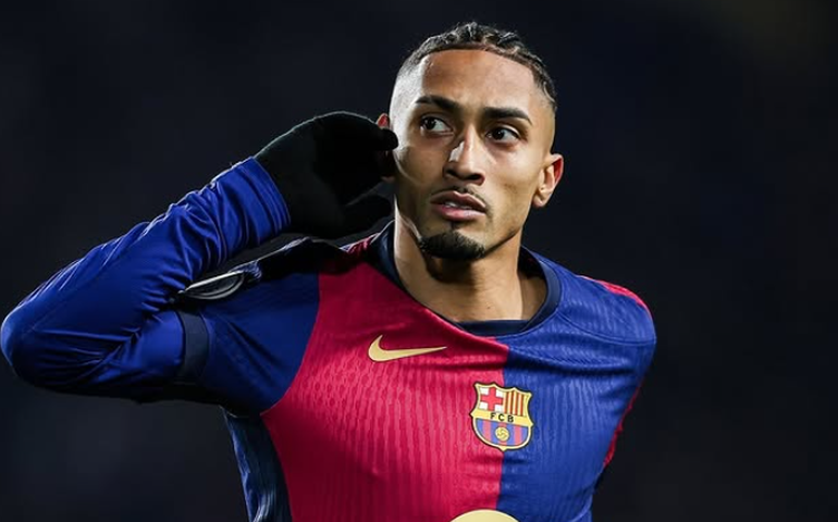 Raphinha marca, Barcelona atropela Betis e garante vaga nas quartas de final da Copa do Rei