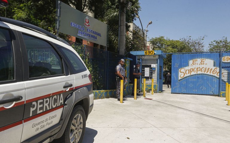 Ataque a escola em Sapopemba: aluna morta estava feliz com o 1º emprego, diz avô