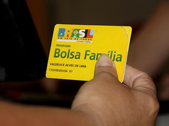 Bolsa Família: Prazo para buscar frequência escolar termina amanhã
