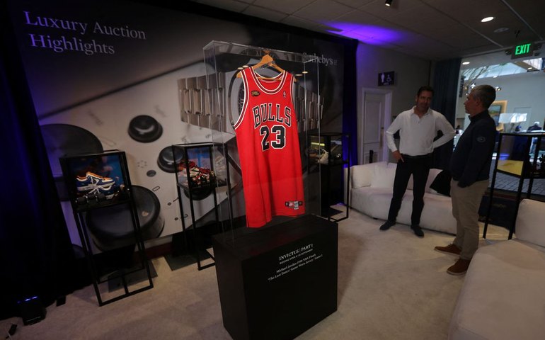 Chicago Bulls dispensa jogadores menos de dois dias após contratação na NBA