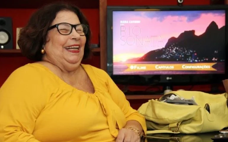 Nana Caymmi passa por cirurgia para implantação de marca-passo, diz clínica