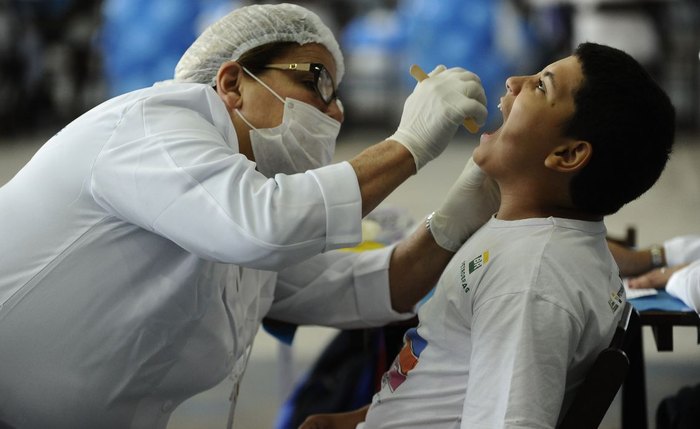 Brasil Sorridente foi criado em 2004 Brasil Sorridente foi criado em 2004