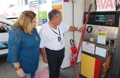 Ministério Público e ANP divulgam resultado de fiscalização em postos de combustíveis de Maceió