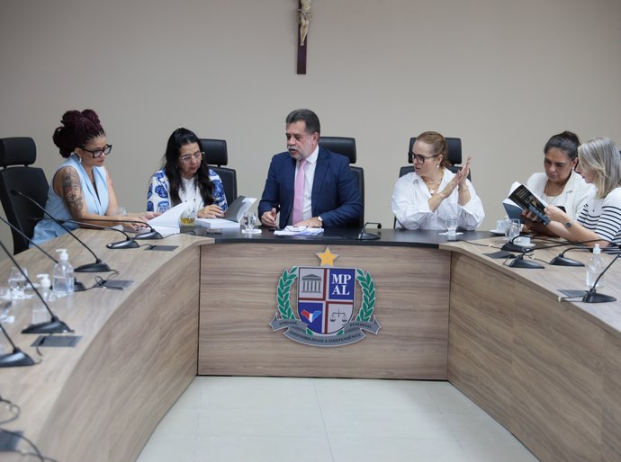 MPAL recebe presidente do GNDH para a 4ª Reunião Ordinária do Grupo Nacional de Direitos Humanos
