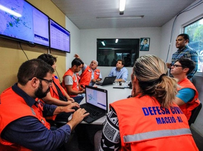 Prefeitura segue de prontidão devido às chuvas caídas em Maceió