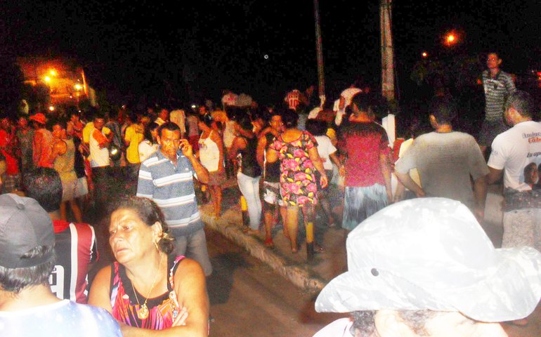 Consumidor deixou de receber em suas torneiras 37% da água tratada, em 2013