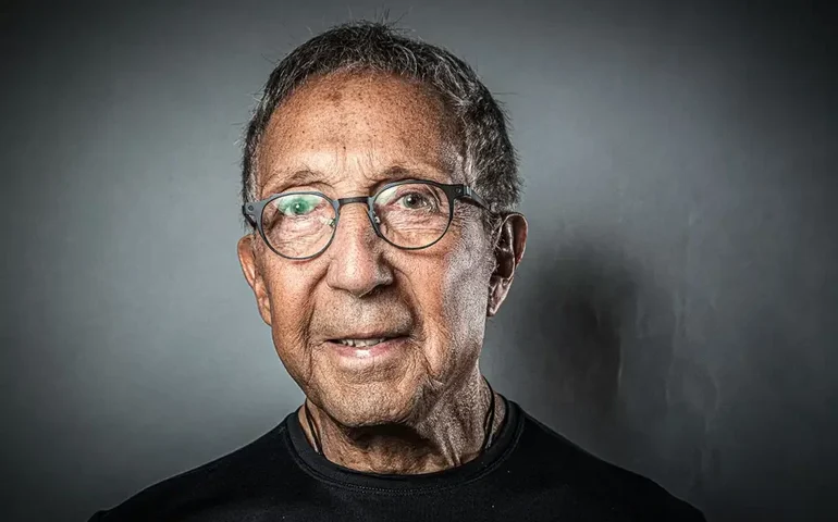 Mariana Rios homenageia Abilio Diniz, avô de seu namorado