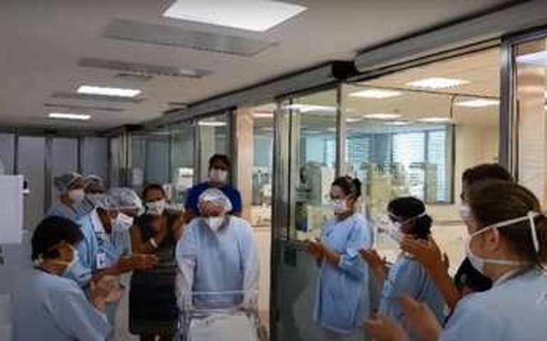 Covid-19 e síndromes gripais afastaram 5% dos profissionais da rede pública de SP