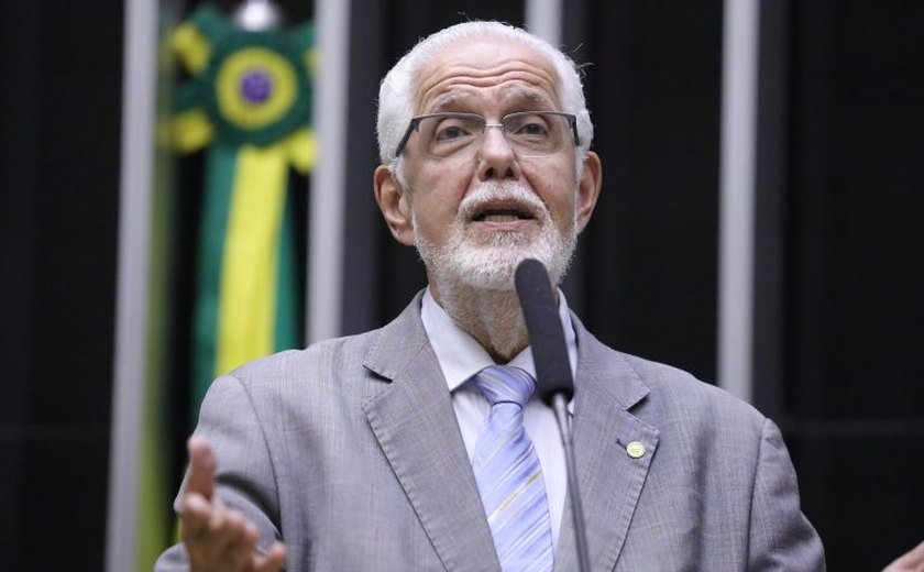 Comissão de Saúde aprova projeto que facilita processos de reconhecimento de paternidade