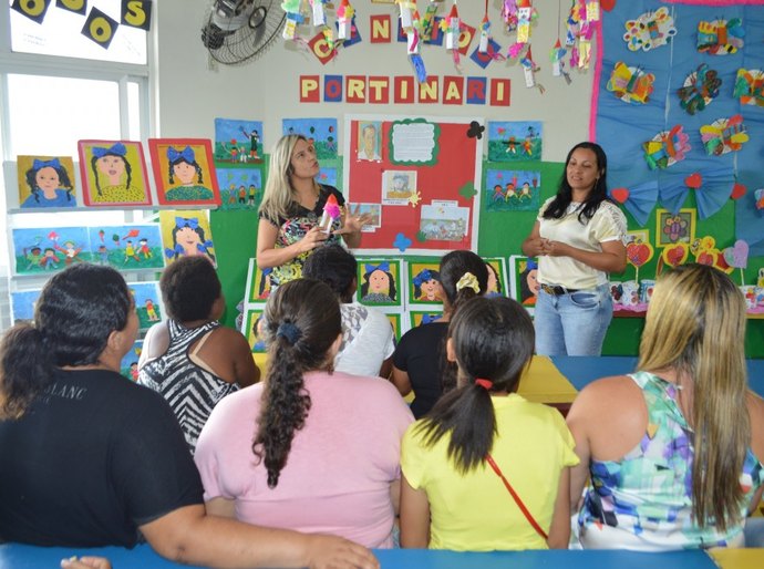 Escola Cícero Dué realiza exposição de arte