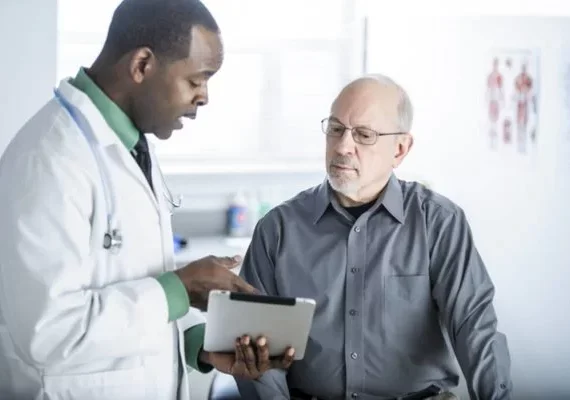 Diagnóstico precoce aumenta as chances de cura do câncer de intestino