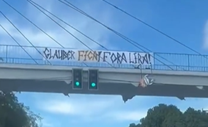 Glauber afirma que a cassação é uma retaliação articulada por Arthur Lira Glauber afirma que a cassação é uma retaliação articulada por Arthur Lira
