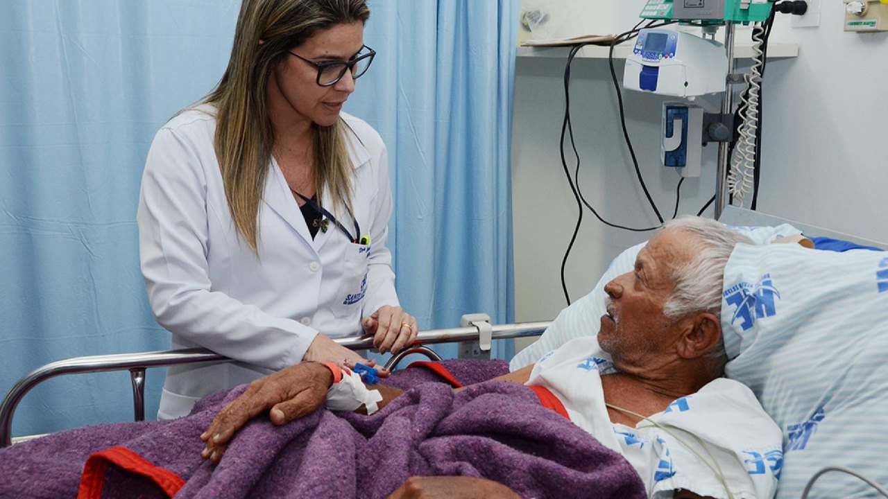 Governo lança nesta segunda (23) programa que amplia rede de atendimento para casos de AVC