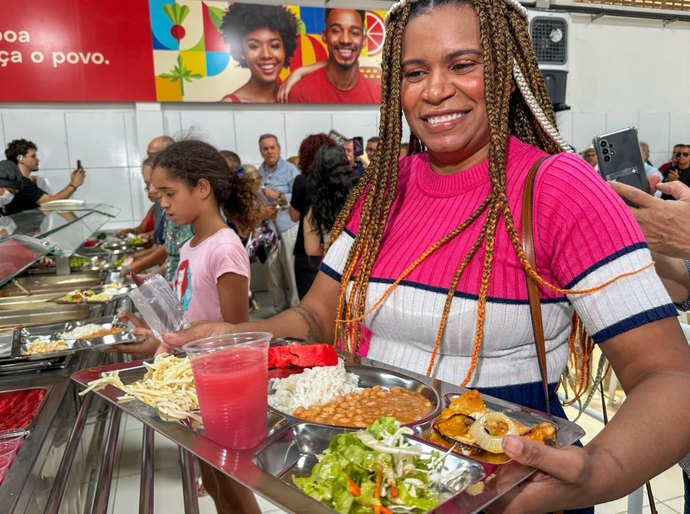 Governo de Alagoas inaugura Restaurante Popular Sabor com Coração no Jacintinho