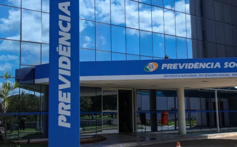 INSS: Autor de feminicídio é condenado a ressarcir pensões pagas a filhos da vítima