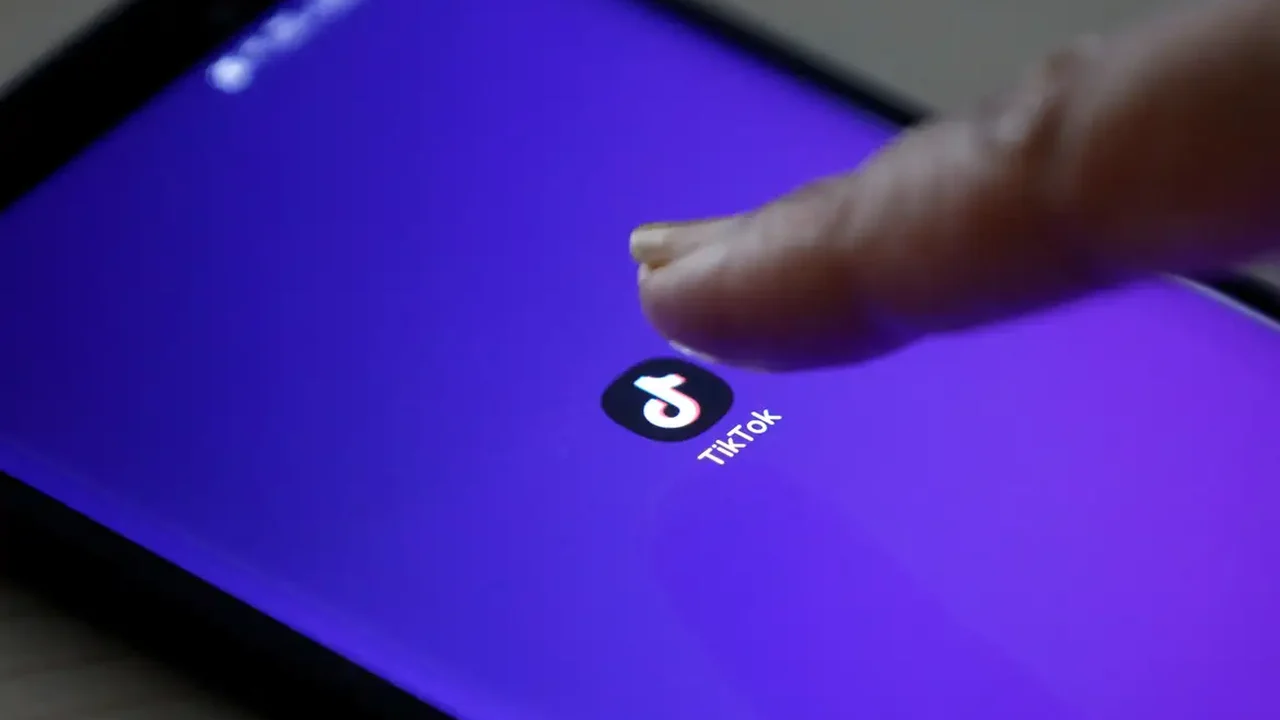 'Trends' perigosas nas redes sociais colocam crianças e adolescentes em risco