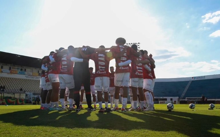 Torcedores invadem refeitório de base do Ituano após quinta derrota na Série B