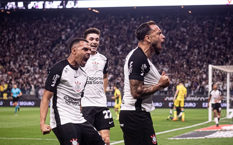 Corinthians volta a vencer em casa pelo Brasileirão após sete rodadas