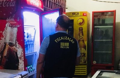 Procon Arapiraca fiscaliza e notifica clubes recreativos do município