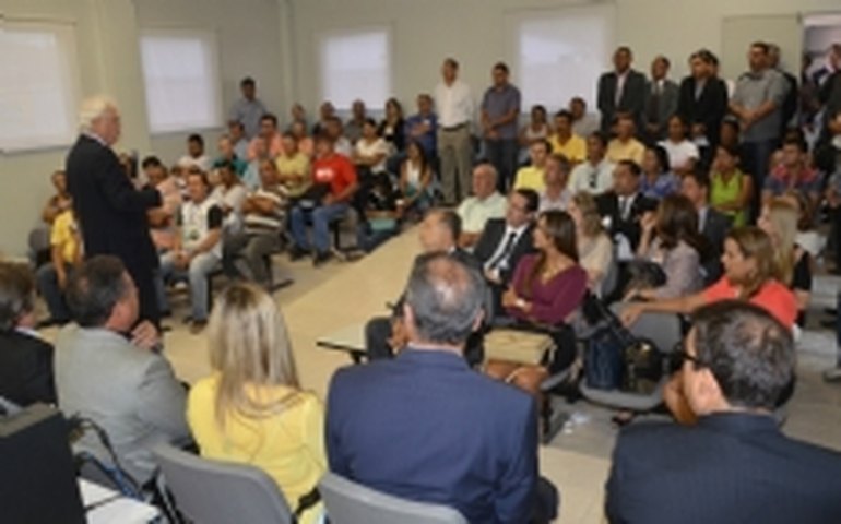 Viçosa recebe ato público em defesa da atuação do promotor de Justiça