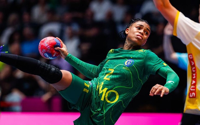 Brasil encerra 1ª fase do Mundial com 100% de aproveitamento